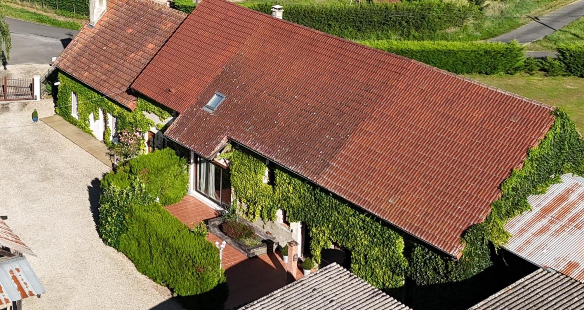 Chambres D'Hotes D'Albertine Lere Exterior foto